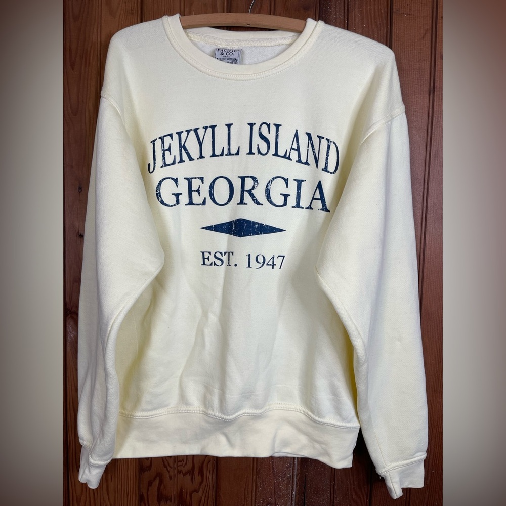 ⭐️Pacific & Co. Graphic Sweatshirt Jekyll Island Sweatshirt